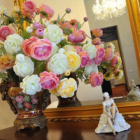 Queen Valery Hotel โอเดสซา ภายนอก รูปภาพ