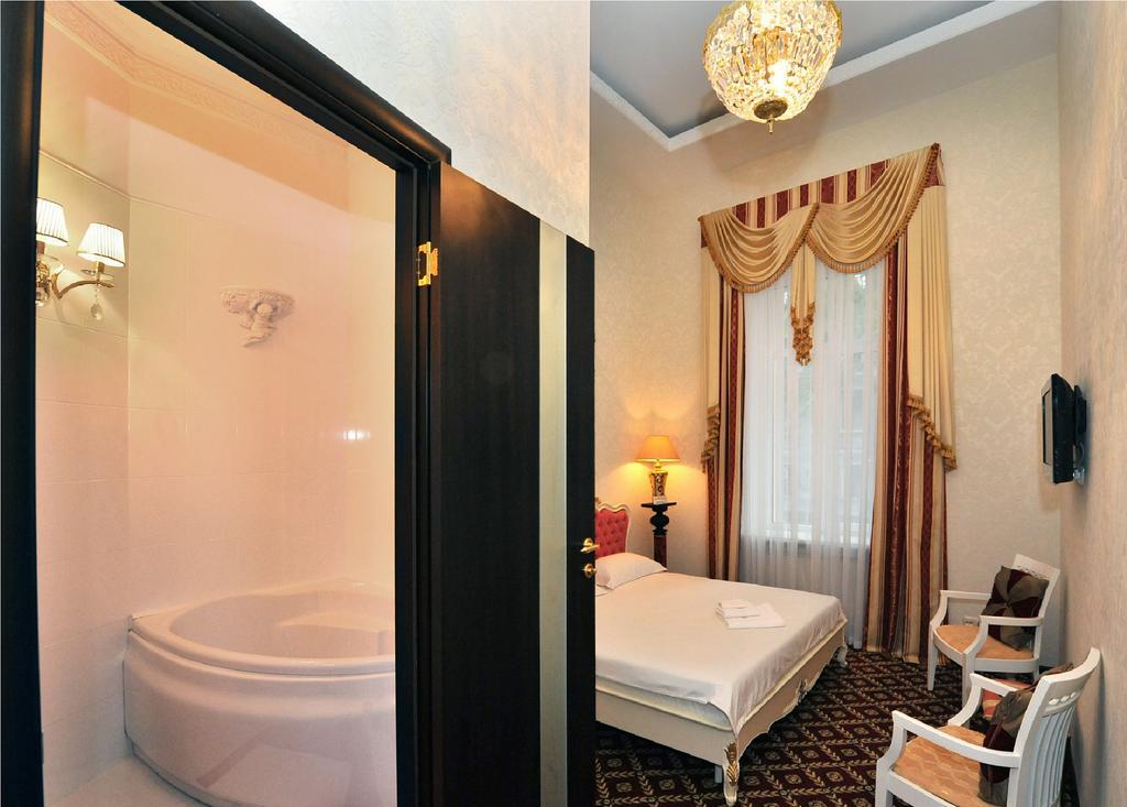 Queen Valery Hotel โอเดสซา ห้อง รูปภาพ