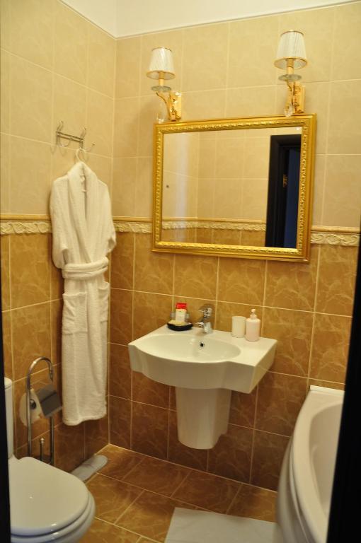 Queen Valery Hotel โอเดสซา ภายนอก รูปภาพ