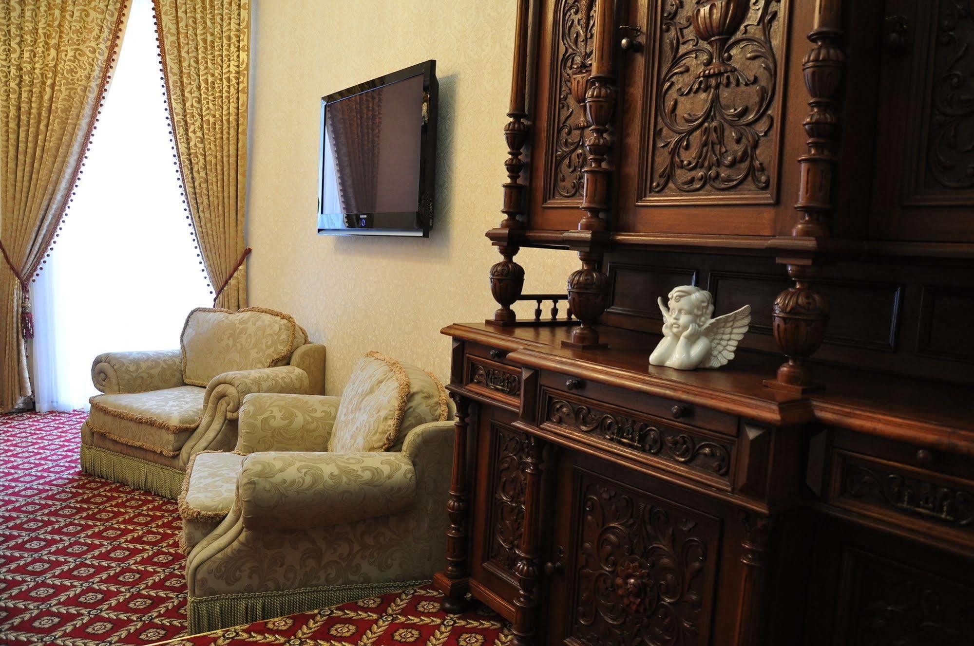 Queen Valery Hotel โอเดสซา ภายนอก รูปภาพ