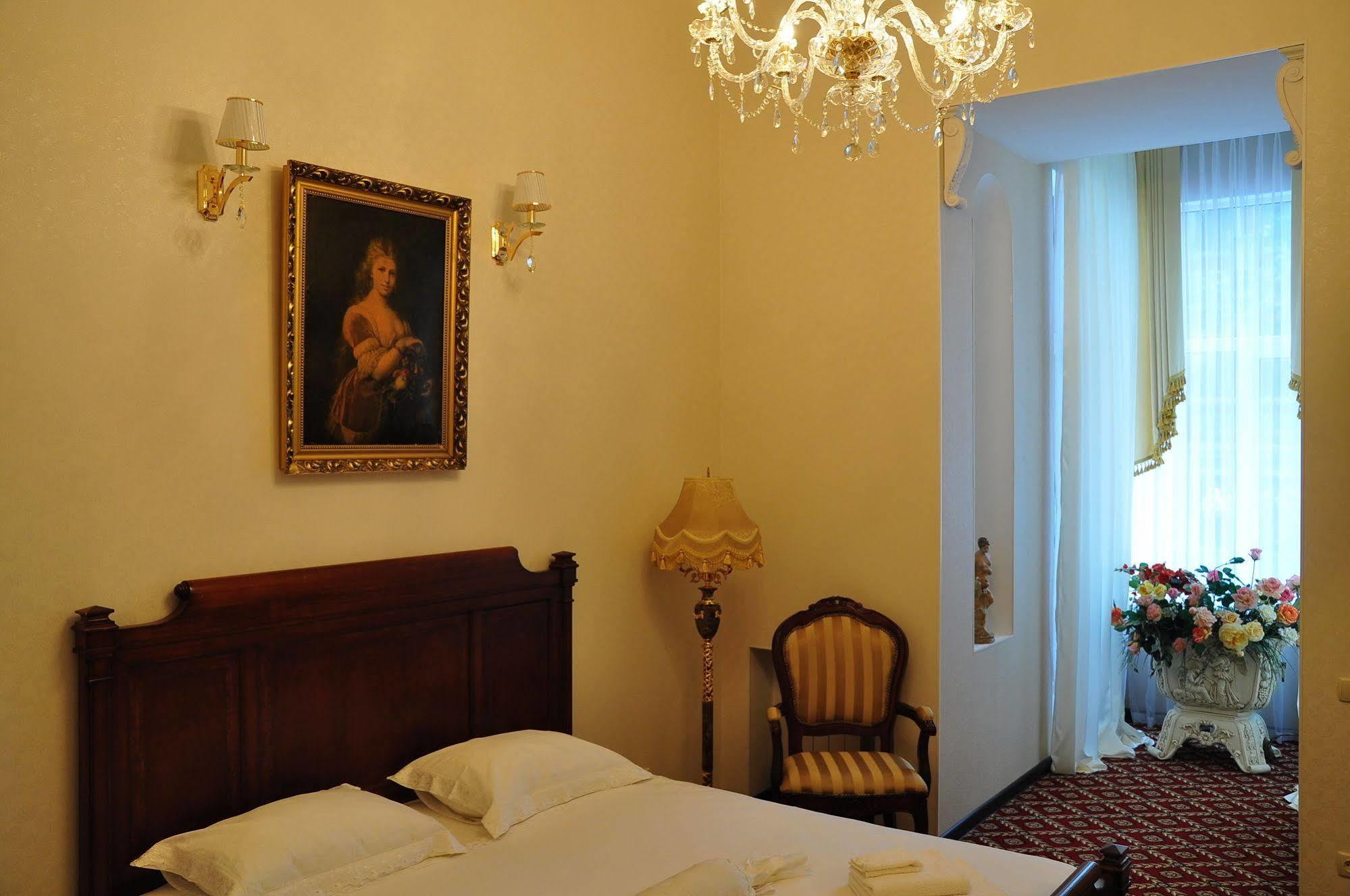 Queen Valery Hotel โอเดสซา ภายนอก รูปภาพ